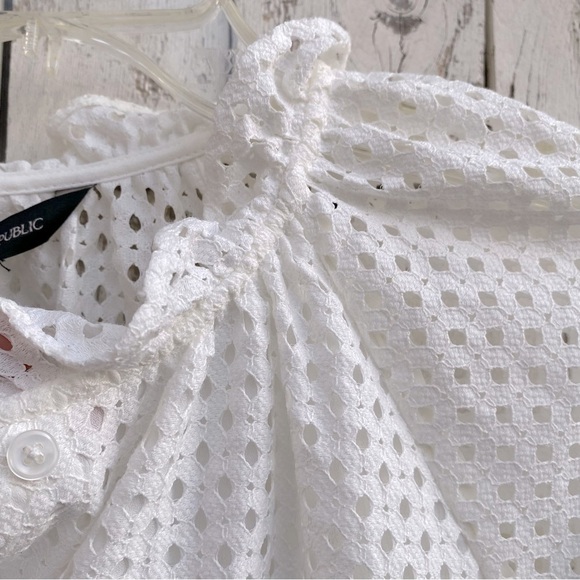 Banana Republic Lace Balloon Sleeves Button Down Blouse - Picture 2 of 8